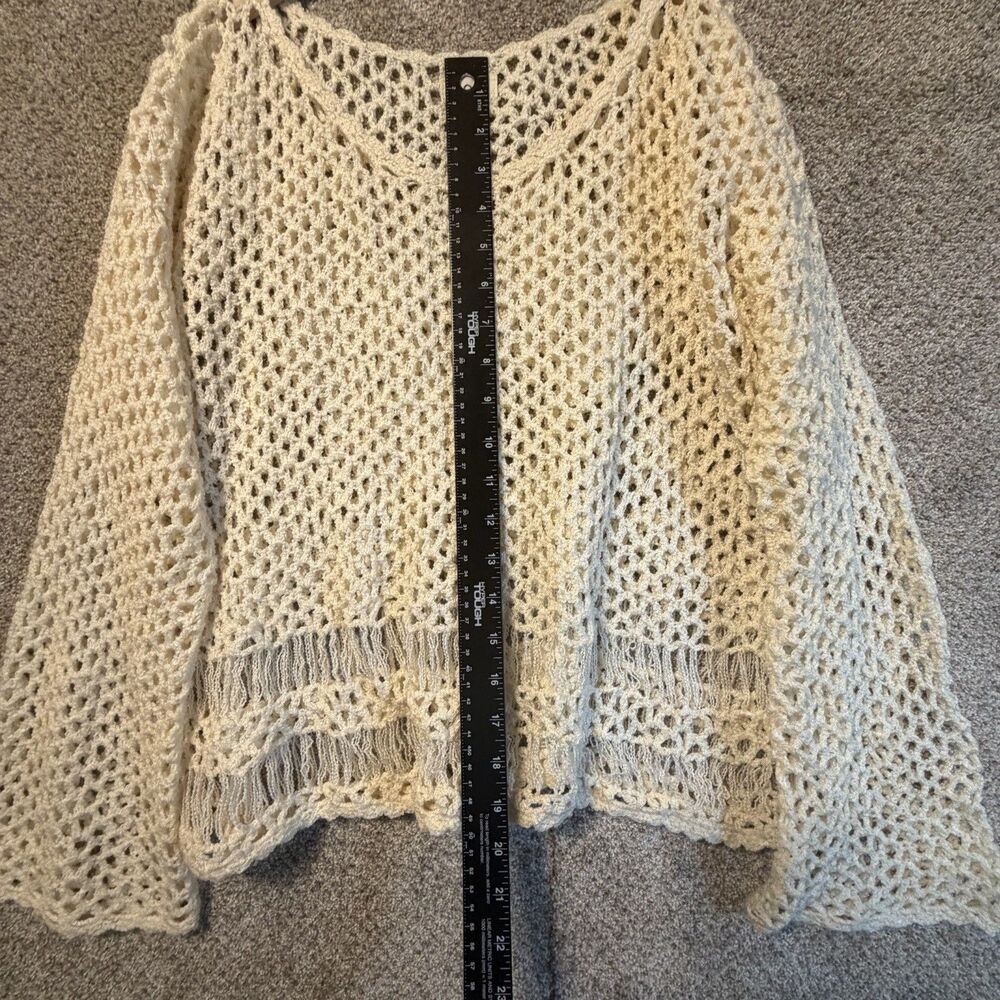 POL Clothing Womens Medium Cream Open Knit Crochet Bell Sleeve Sweater BST8 Boho - Picture 4 of 9